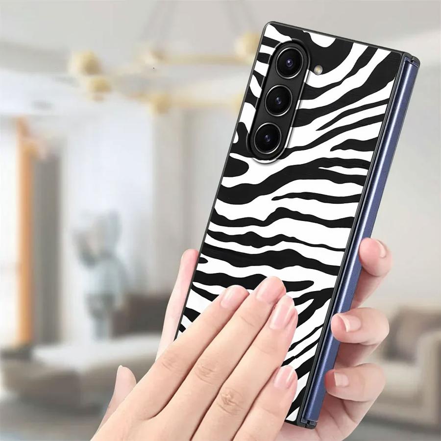 Zebra Striped Sunflower Back P - Phone Cases Z Fold 6 recension och pris